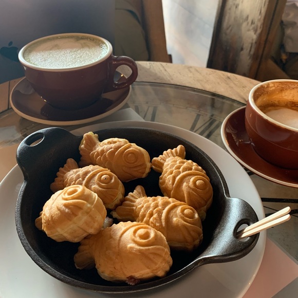 HELLO poshers 🥰 - Picture 6 of 7